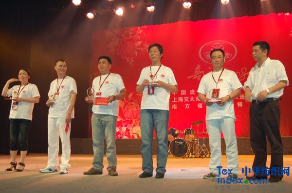 Ϸت(jng)N(xio)̃(yu)㌧ُT