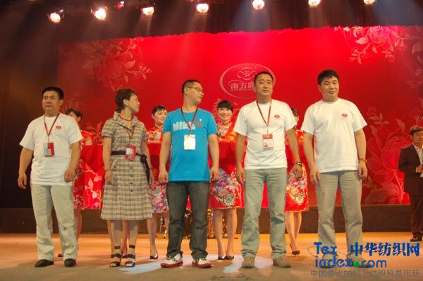 Ϸت(jng)N(xio)̃(yu)㌧ُT