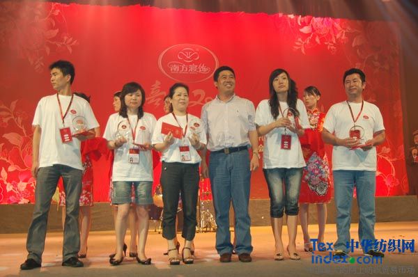 Ϸت(jng)N(xio)̃(yu)㌧ُT