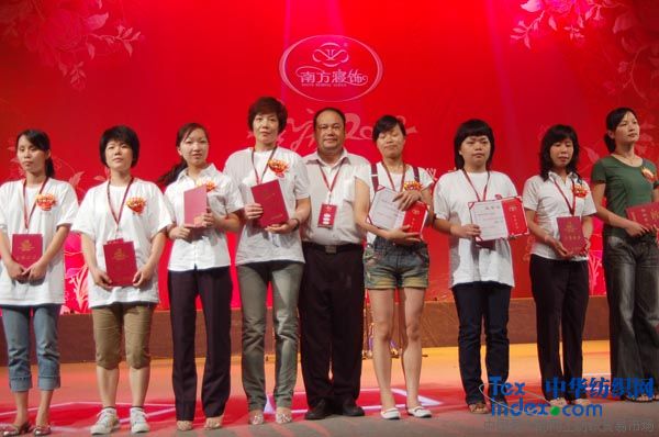 Ϸت(jng)N(xio)̃(yu)㌧ُT