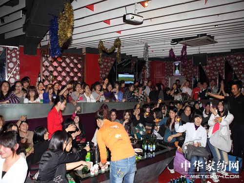 Ҿ2010ꃞ(yu)TC(hu )AM(mn)xĻ