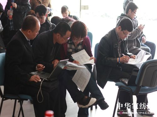 •2011ﶬӆ؛(hu )AM(mn)Y